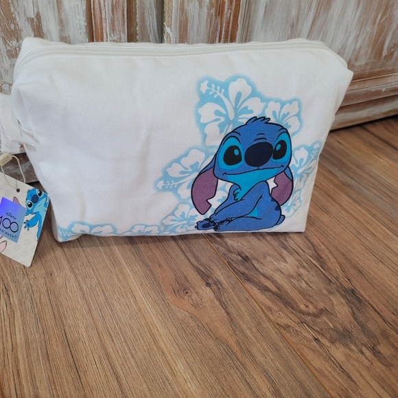 Disney Bags Disneys Stitch Hibiscus Toiletry Bag Poshmark